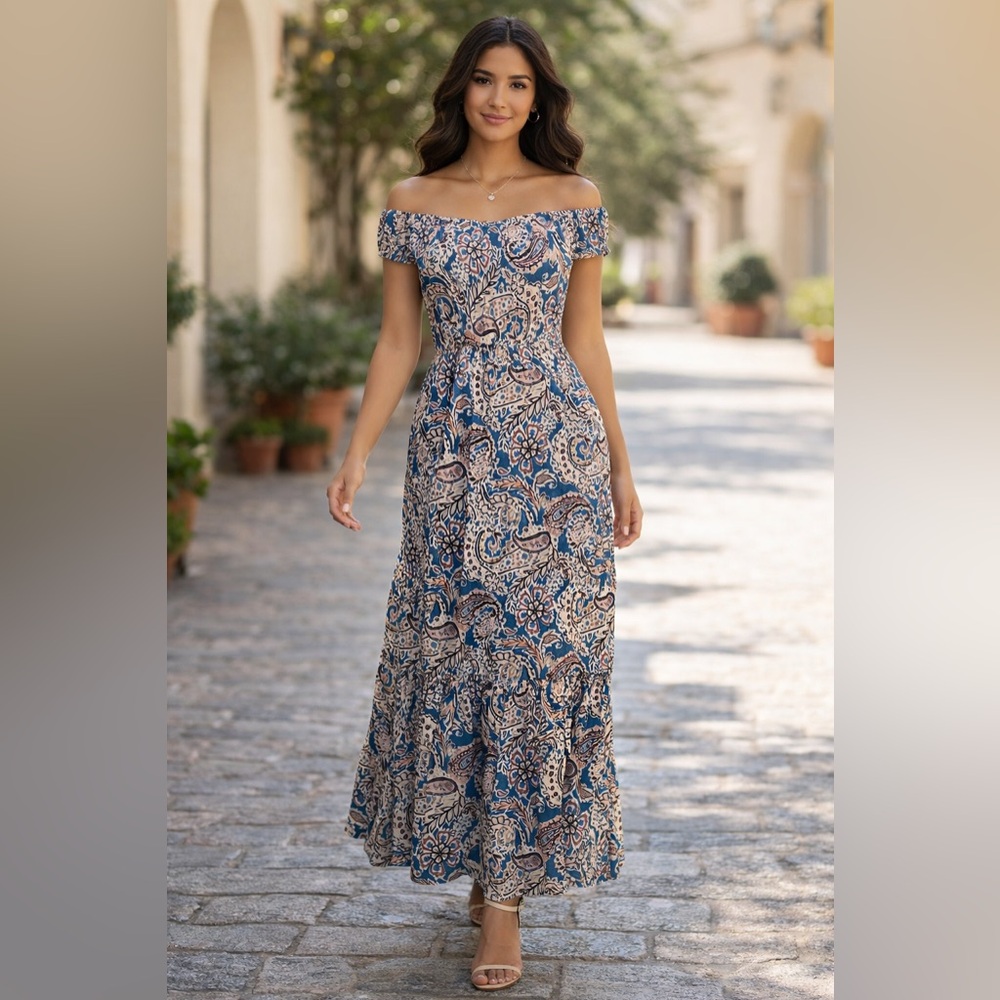 Flattering Off-Shoulder Paisley Maxi Dress Sz SM